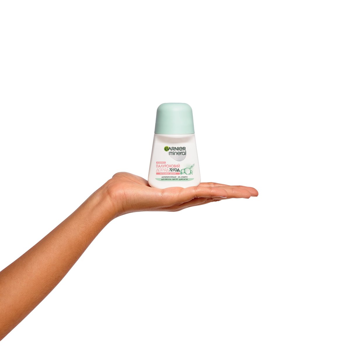 Garnier Mineral Hyaluronic Care Women's Roll-On Deodorant, 50 mL - Image 3