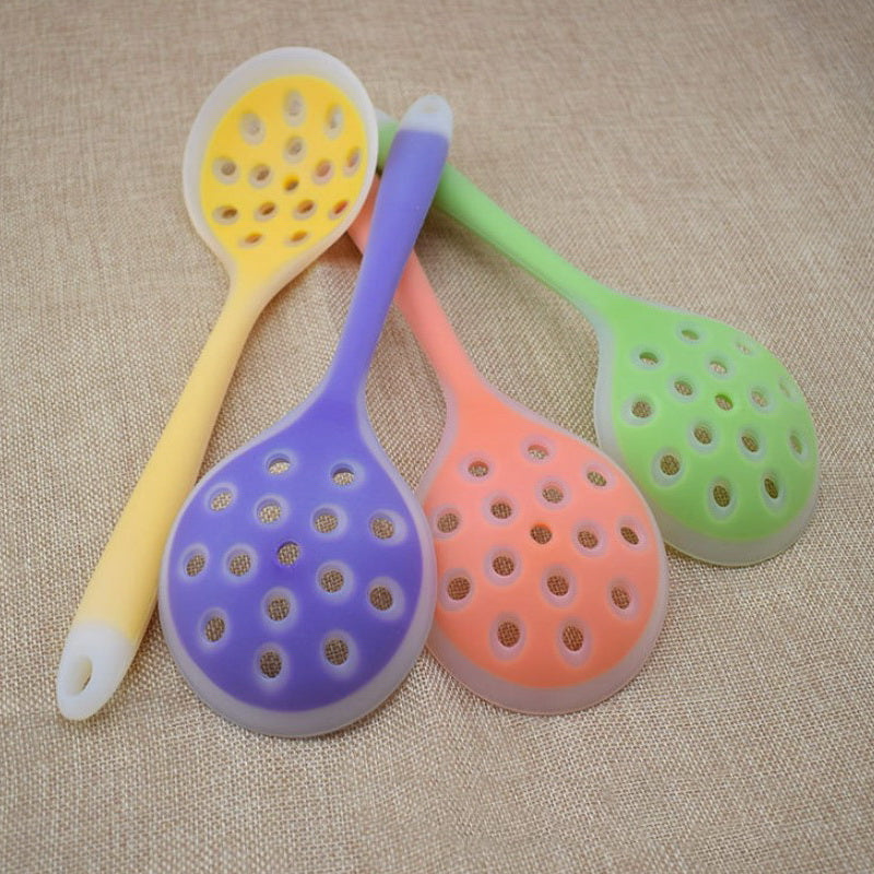 Benson Solid Silicone Slotted Spoon, 28 x 8.5 cm - Image 3
