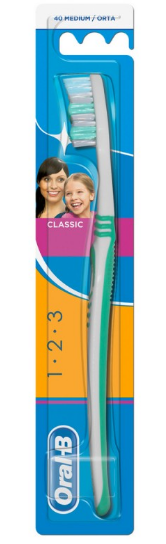 Oral-B 1.2.3 Classic Toothbrush