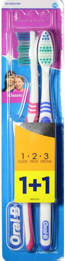 Oral-B 3-Effect Classic Medium Toothbrush Set, 2 pcs