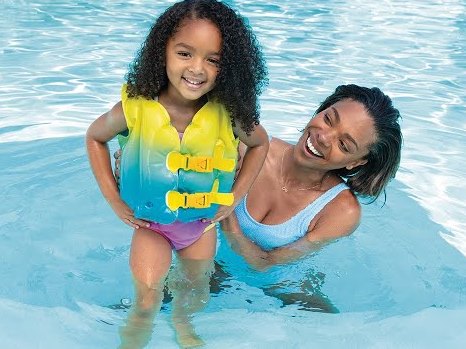 Intex 59663 Kids' Inflatable Swim Vest for Ages 3-5, 41 x 30 cm - Image 4