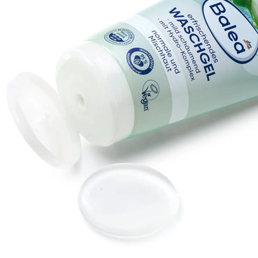 Balea Refreshing Face Wash Gel, 150 mL - Image 2