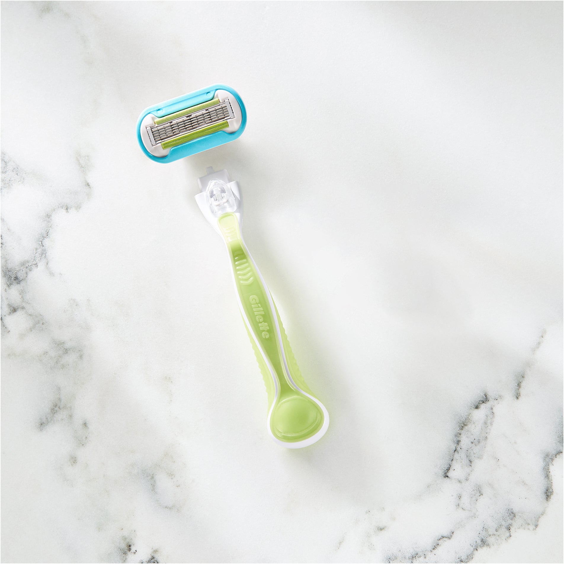 Gillette Venus Extra Smooth Women's Razor with 1 Five-Blade Cartridge - Image 4