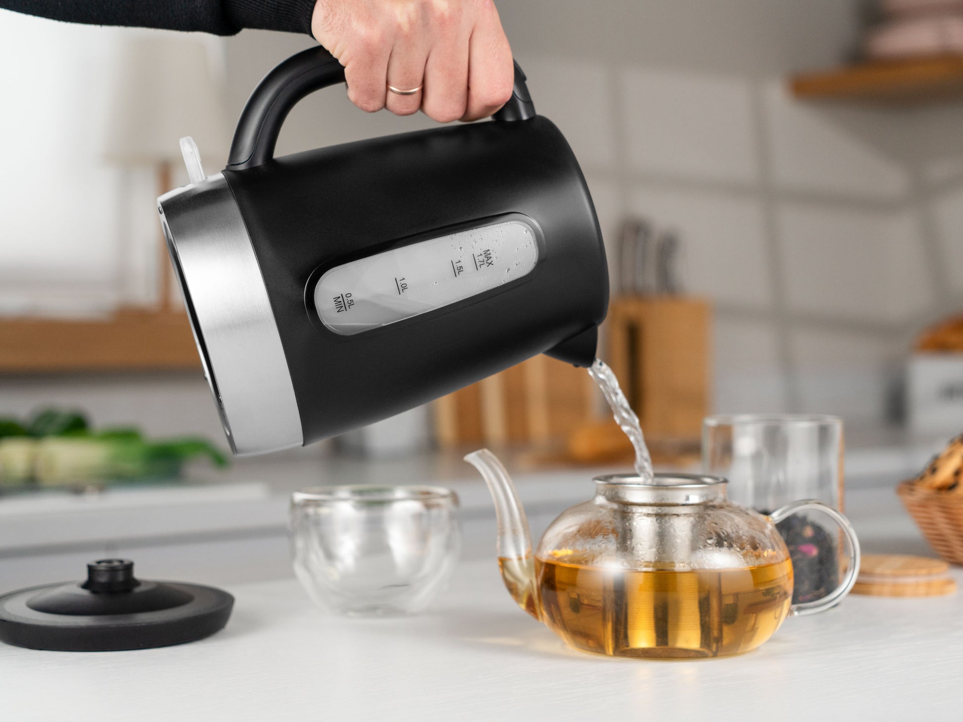 Ardesto EKL-F19B Electric Kettle, 1.7 L - Image 4
