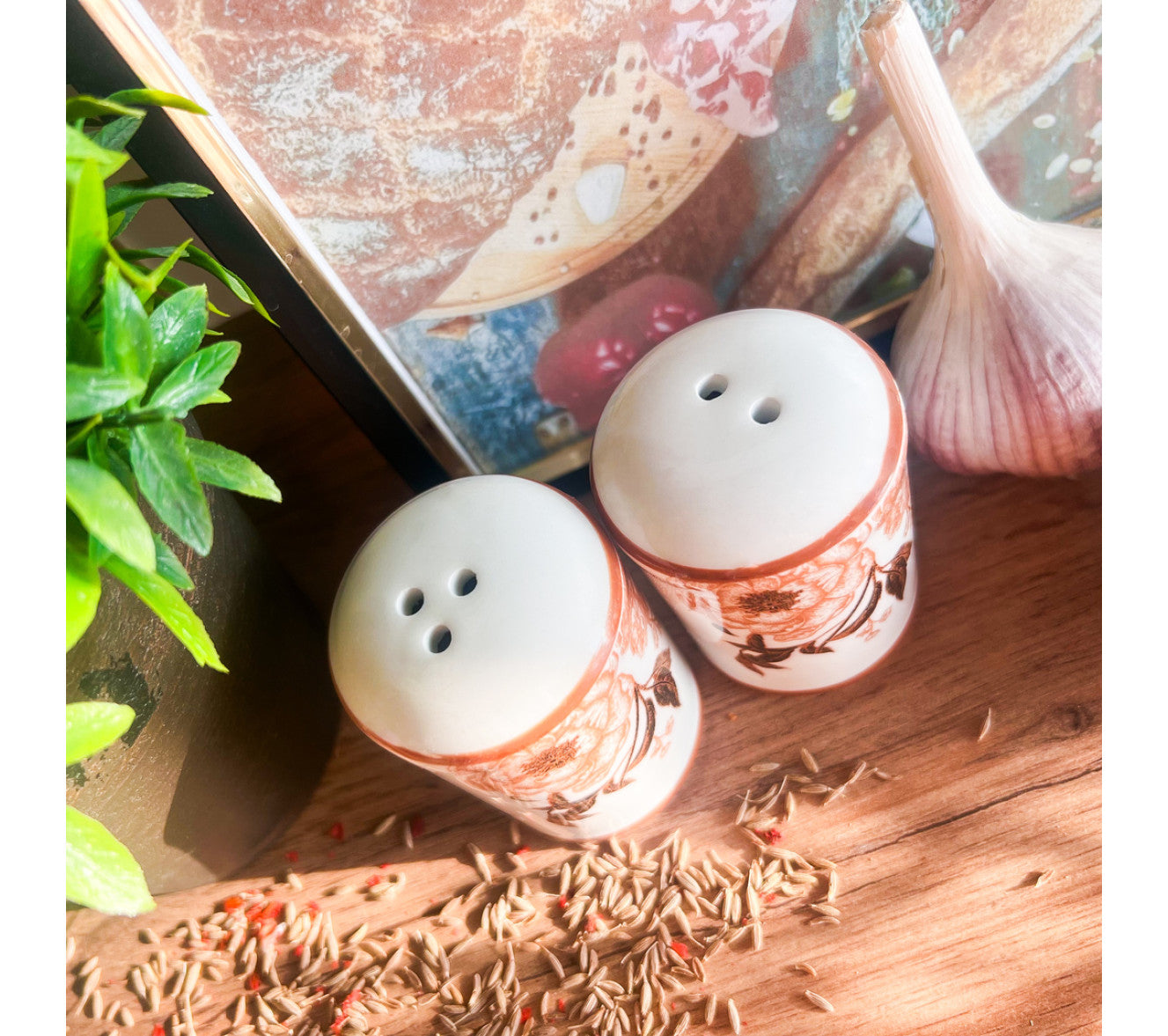 S&T 700-08-19 Painted Salt & Pepper Set, 4 x 6 cm, 2 pcs - Image 4