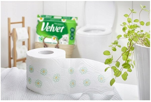 Velvet Camomile & Aloe 3-Ply Toilet Paper, 12 Rolls - Image 2