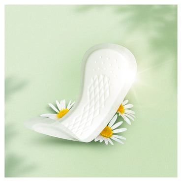 Naturella Camomile Light Panty Liners, 52 pcs - Image 2