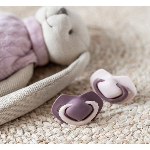 Canpol Babies 22/645 Pink Symmetrical Silicone Pacifiers, Ages 6-18 Months, 2 pcs - Image 4