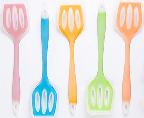 Solid Slotted Silicone Spatula, 29 x 8 cm