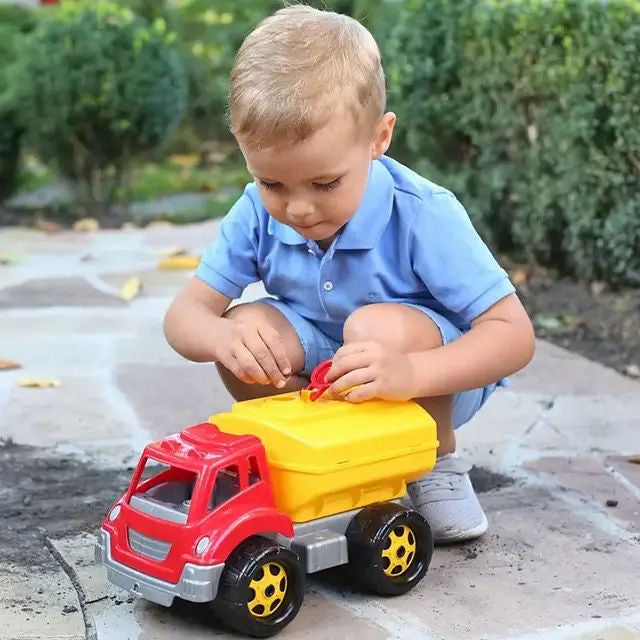 TechnoK 6337 Fuel Tanker Truck Toy - Image 4