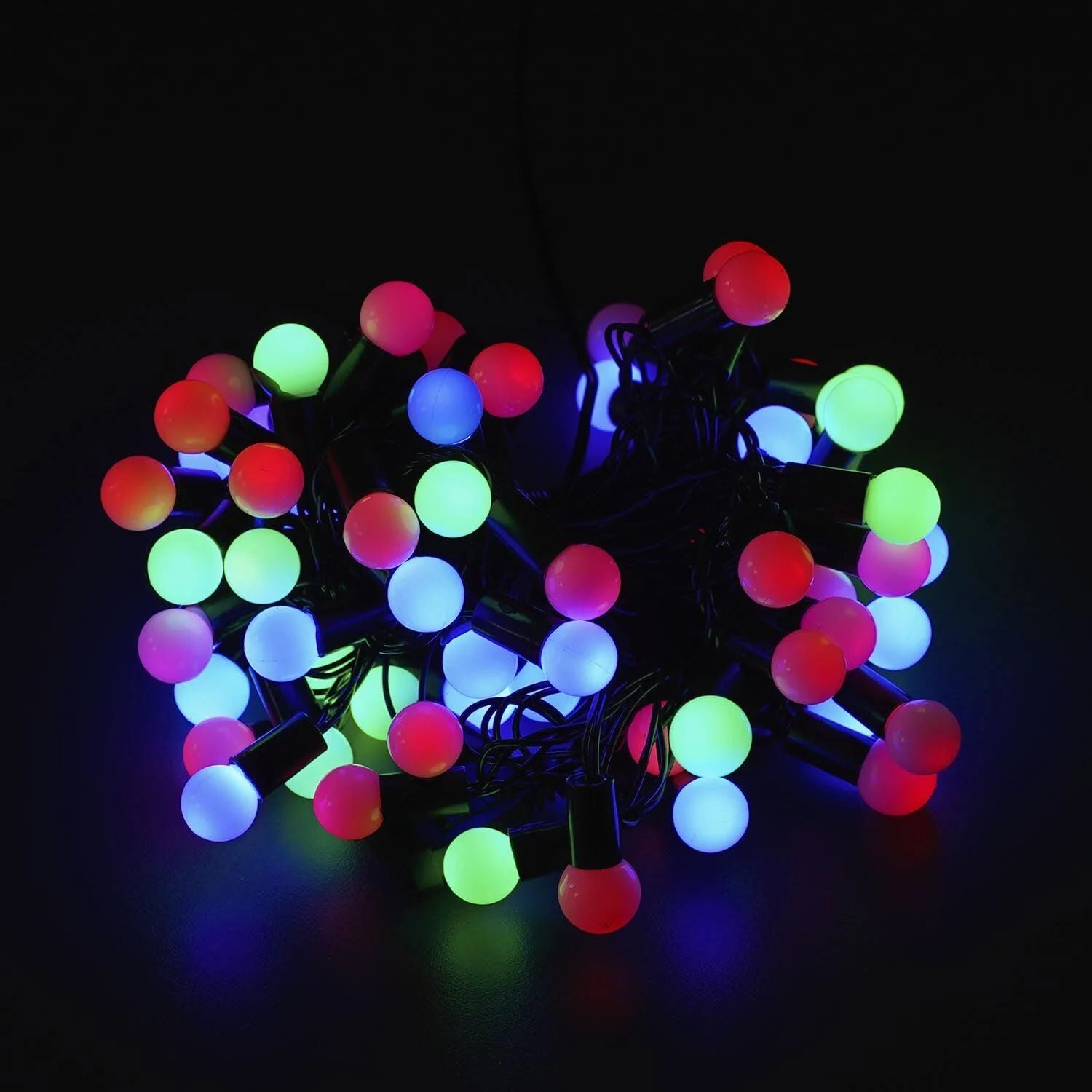 C 54306 Tricolor String Lights with 60 Frosted Balls