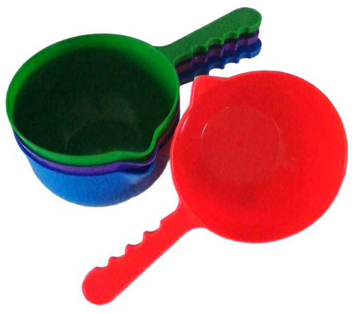 Plastic Pouring Ladle with Spout, 1.5 L