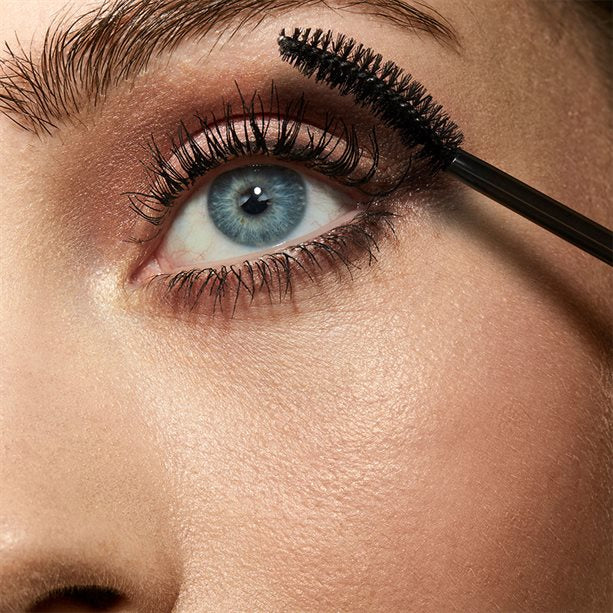 Avon Hypnotic Gaze Ultra Black Mascara, 10 mL - Image 2