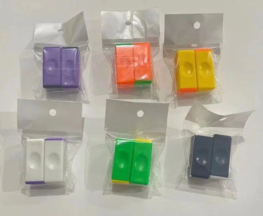 C53063 Magnetic Brit Tik Anti-Stress Toy - Image 2