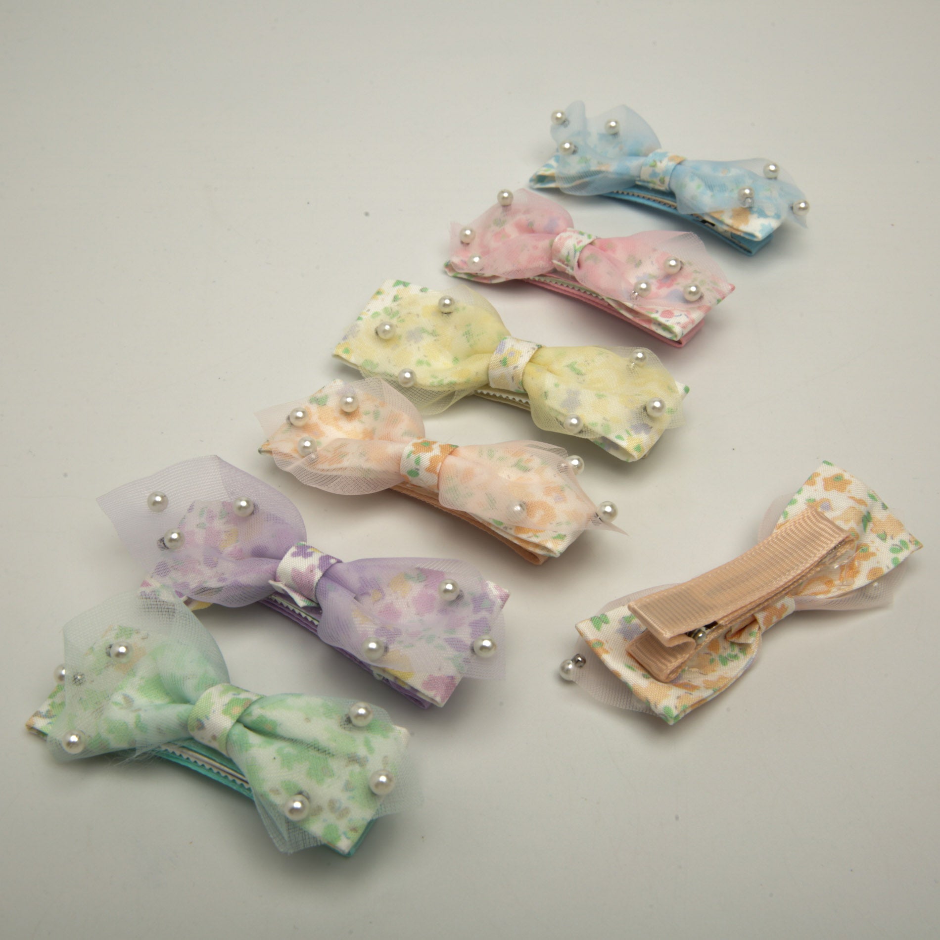 Kids' Bow Duckbill Hair Clip 6-3449, 7.5 x 2.5 cm (Price per 1 pc)