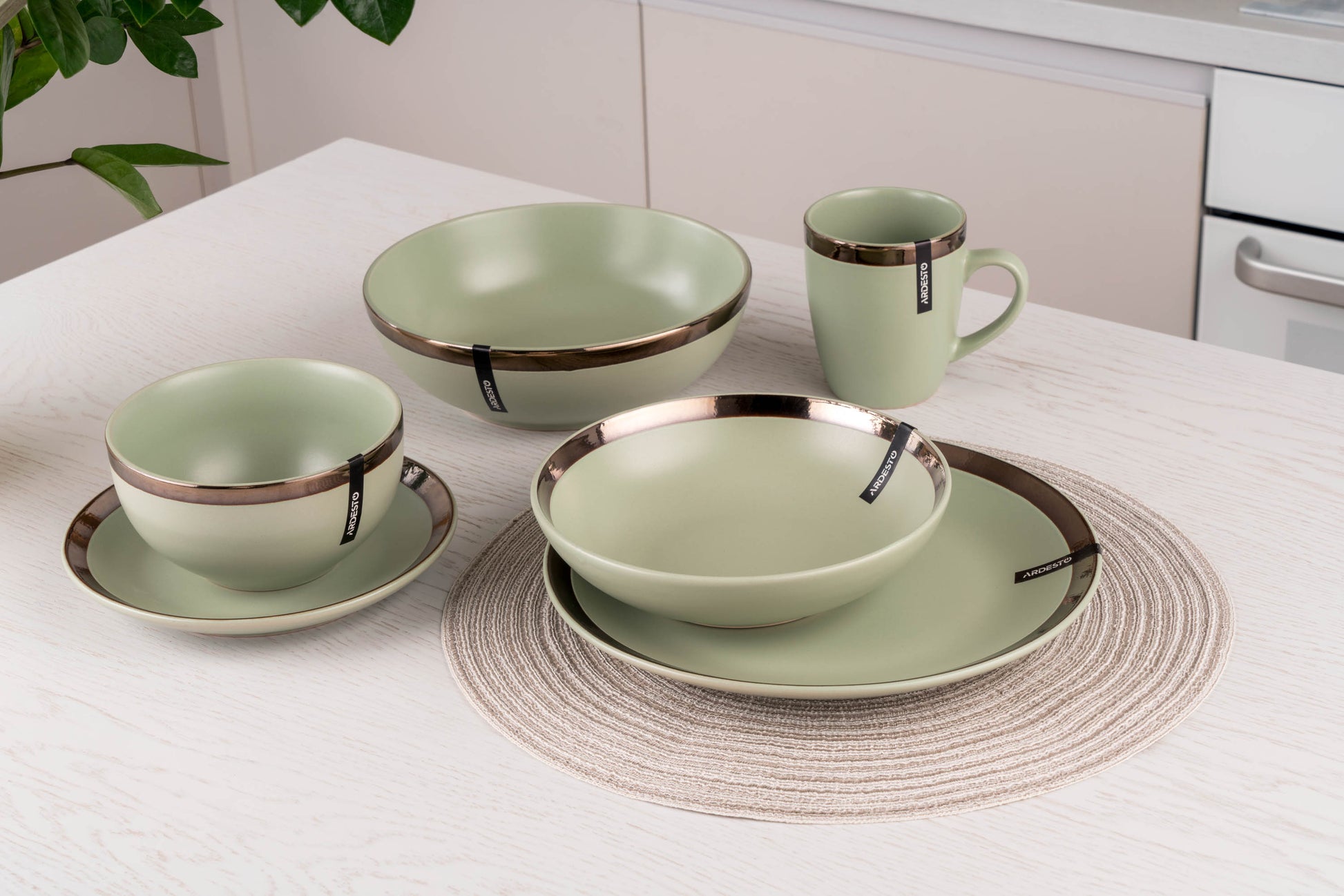 Ardesto Liguria Green Day AR2922LGC Ceramic Salad Bowl, 22 cm - Image 3