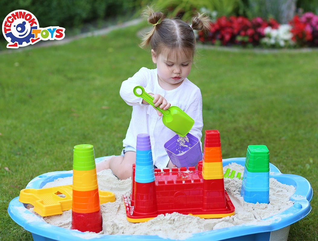 TechnoK 4647 Fortress Sand Play Set - Image 3