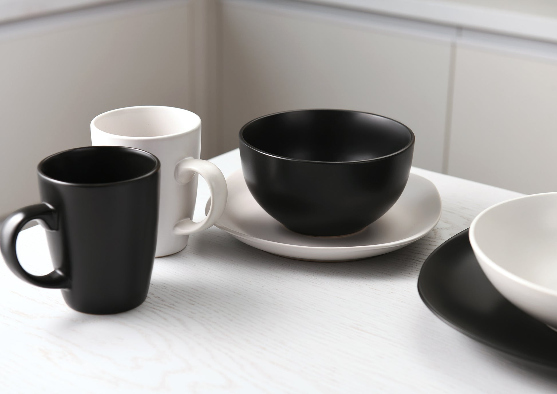 Ardesto Molize AR2914MB Black Ceramic Salad Bowl, 14.5 cm - Image 3