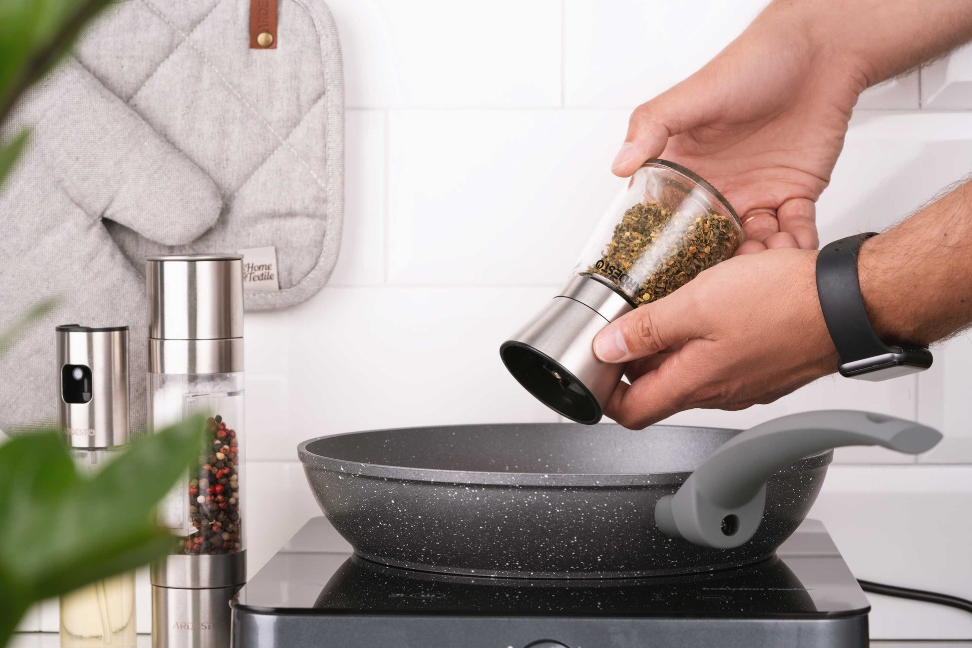Ardesto Gemini AR2101SS Salt & Pepper Mill, 180 mL - Image 4