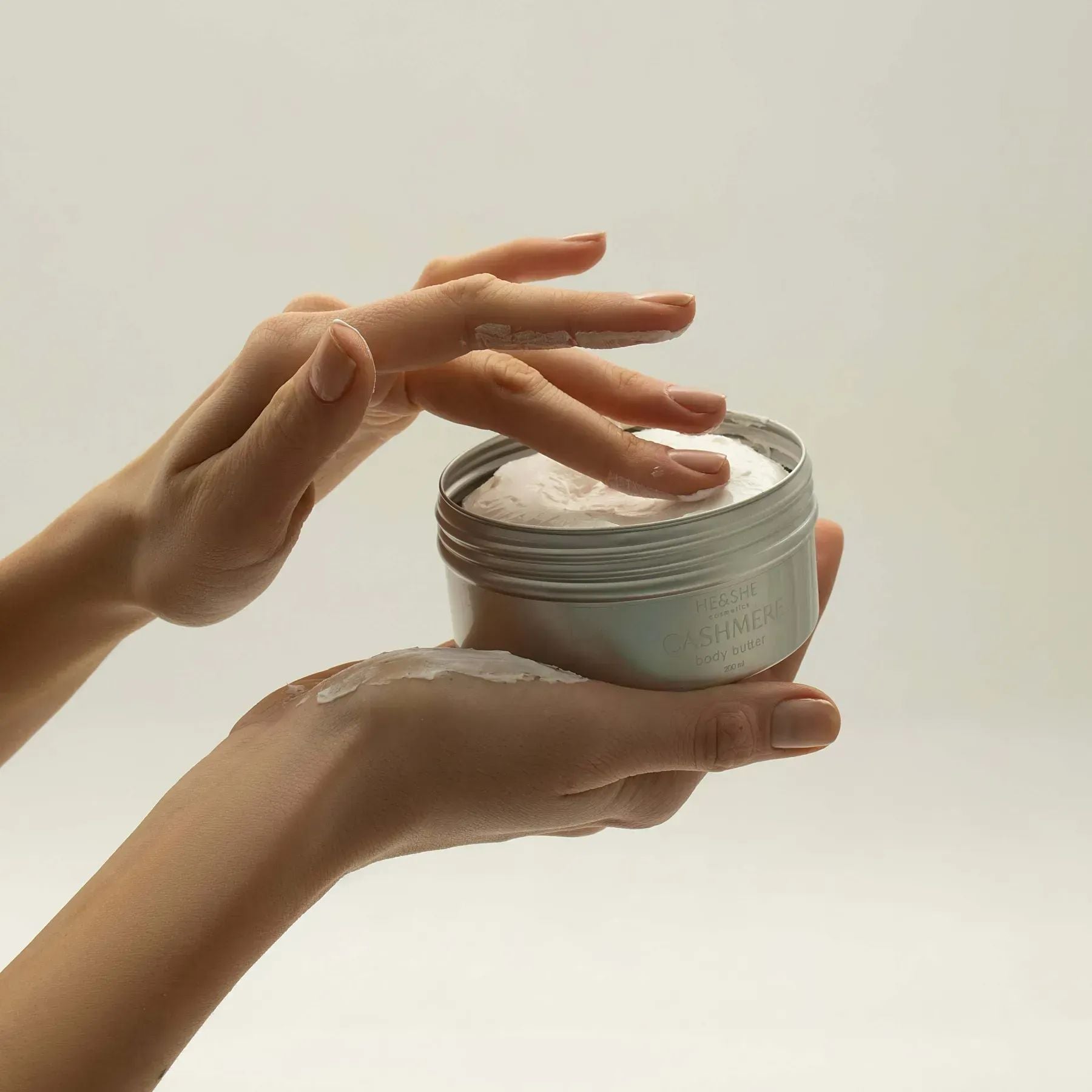 He&She Cosmetics Cashmere Body Butter, 200 mL - Image 2