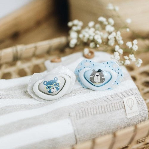 Canpol Babies 22/648 Blue Symmetrical Silicone Pacifiers, Ages 6-18 Months, 2 pcs - Image 4